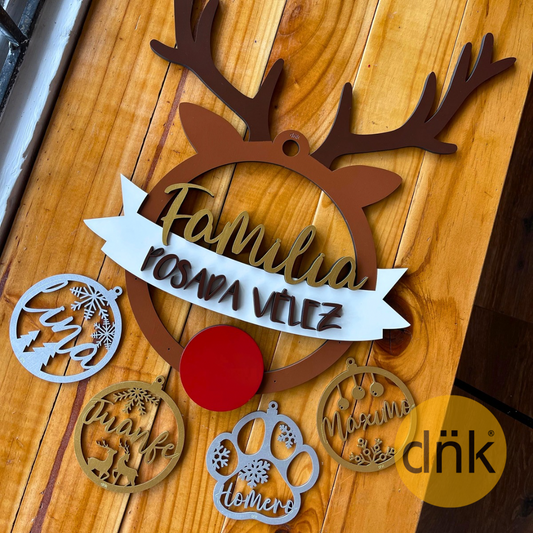 Reno Familiar Apellidos + 4 Bolas Navidad